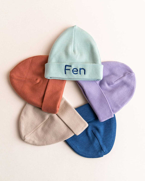verschillende kleuren mutsjes voor newborns en babys