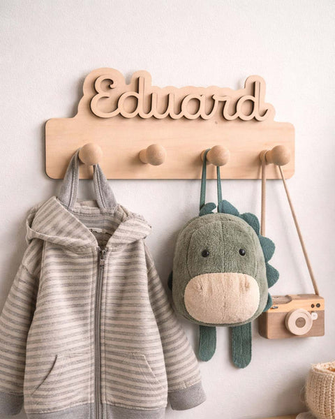 gepersonaliseerd kinderkapstokje met de naam
