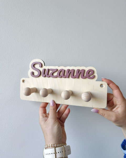 gepersonaliseerd kapstokje met naam voor in de kinderkamer