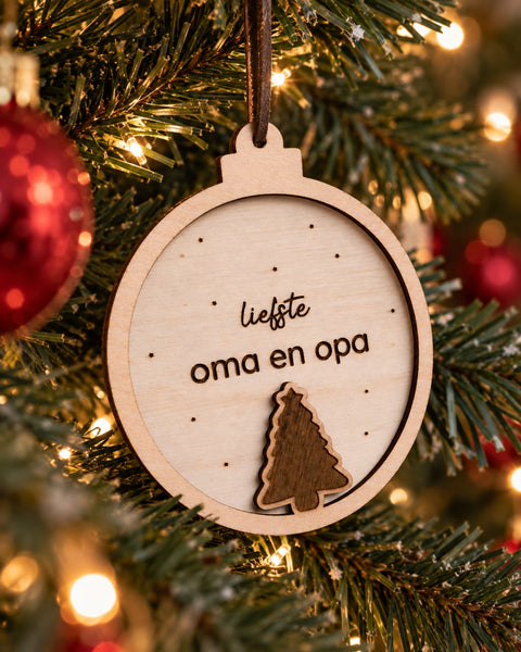 gepersonaliseerde houten kerstbal met eigen tekst
