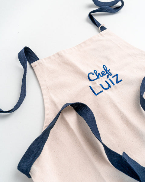 geborduurde keukenschort voor kinderen met borduring chef luiz