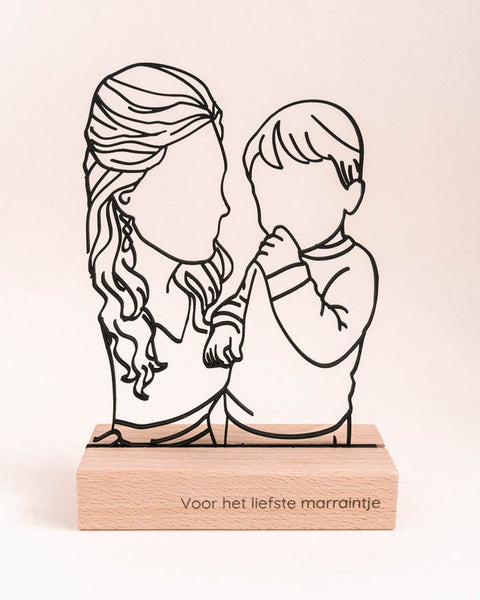 lijntekening omgezet van een foto in voet met tekst gegraveerd