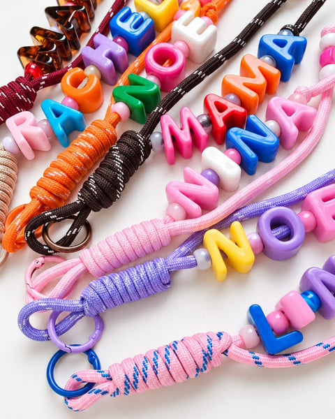Paracord-Schlüsselanhänger - Regenbogen
