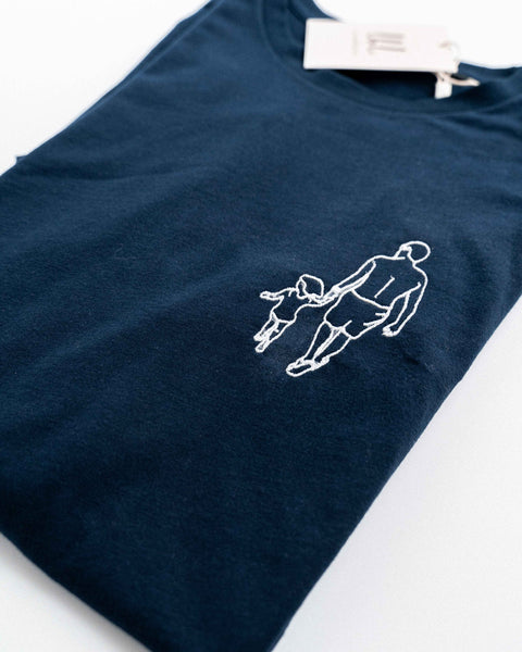 T-shirt met geborduurde lijntekening omgezet van een foto